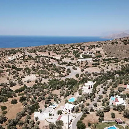 Petra-mare 2 * Triopetra
